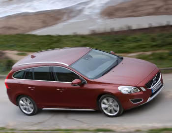 Volvo V60 D5 [UK-spec] '2010–13