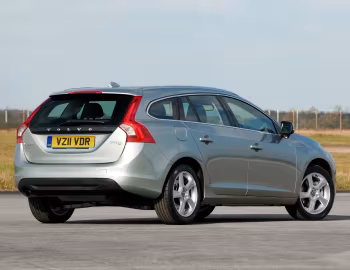 Volvo V60 DRIVe [UK-spec] '2011–13