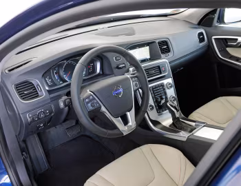 Painel frontal Volvo V60 "Ocean Race" '2014–18