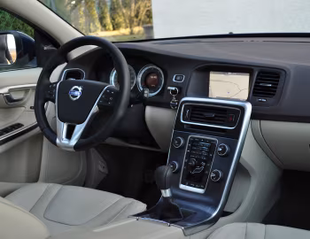 Panneau avant Volvo V60 "Ocean Race" '2011–13