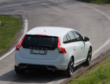 Volvo V60 R-Design [Worldwide] '2010–13