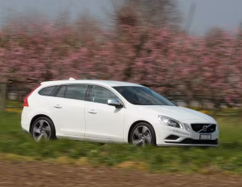 Volvo V60 R-Design [Worldwide] '2010–13