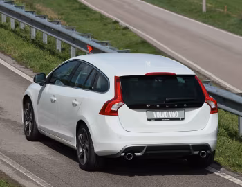 Volvo V60 R-Design [Worldwide] '2010–13
