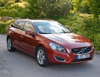 Volvo V60 T3 [Worldwide] '2010–13