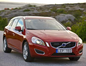 Volvo V60 T3 [Worldwide] '2010–13