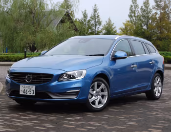 Volvo V60 T4 [Japan] '2013–18