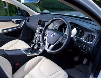 Panneau avant Volvo V60 T4 "Luxury Edtion" [Japan] '2014–15