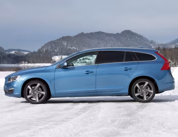 Volvo V60 T5 [Worldwide] '2013–18