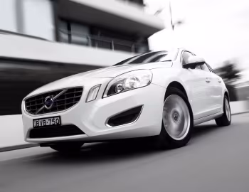 Volvo V60 T5 [Australia] '2011–13