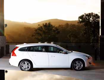 Volvo V60 T5 [Australia] '2011–13