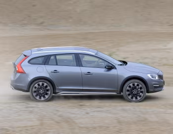 Volvo V60 T5 Cross Country [Worldwide] '2015–18