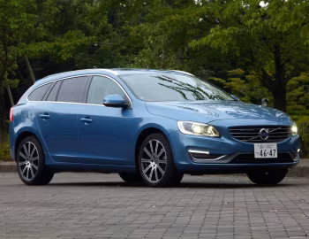 Volvo V60 T6 AWD [Japan] '08.2013–09.2018
