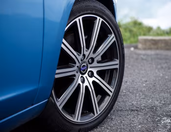Volvo V60 T6 AWD [Japan] '08.2013–09.2018