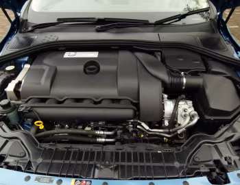 Sous la capuche Volvo V60 T6 AWD [Japan] '08.2013–09.2018