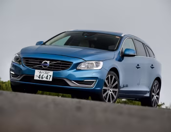 Volvo V60 T6 AWD [Japan] '08.2013–09.2018