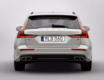 Volvo V60 T6 AWD Momentum [Worldwide] '2018–pr.