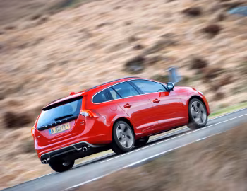 Volvo V60 T6 R-Design [UK-spec] '2010–13