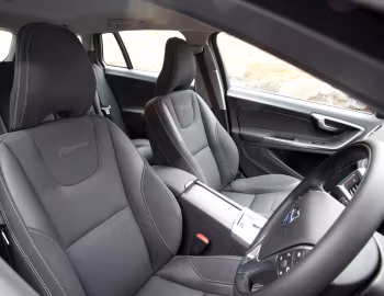 Intérieur Volvo V60 T6 R-Design [UK-spec] '2010–13