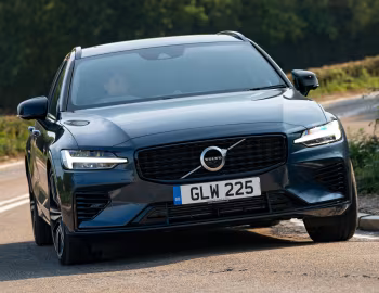 Volvo V60 T6 Recharge AWD R-Design [UK-spec] '2020–pr.