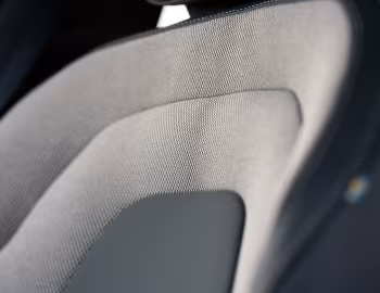 Interior Volvo V60 T6 Recharge AWD R-Design [UK-spec] '2020–pr.