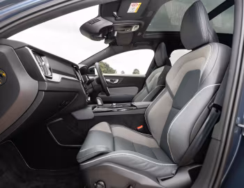 Interior Volvo V60 T6 Recharge AWD R-Design [UK-spec] '2020–pr.
