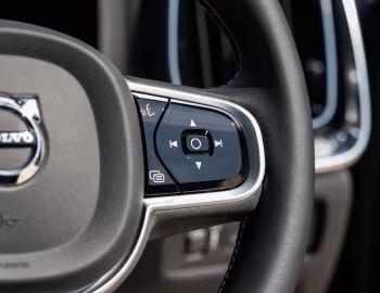 Interior Volvo V60 T6 Recharge AWD R-Design [UK-spec] '2020–pr.