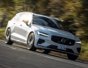 Volvo V60 T8 Polestar Engineered [Japan] '2019–pr.