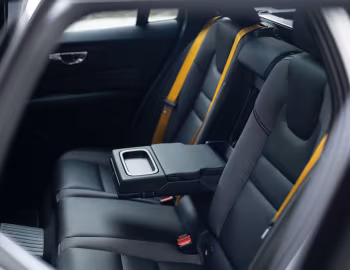 Interior Volvo V60 T8 Polestar Engineered [Japan] '2019–pr.