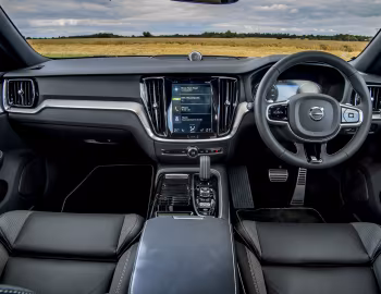 Panneau avant Volvo V60 T8 R-Design [UK-spec] '2019–pr.