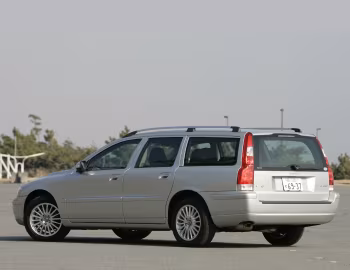 Volvo V70 Classic [Japan] '12.2006–10.2007