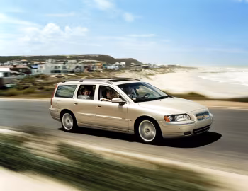 Volvo V70 [Worldwide] '2005–07