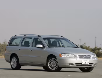 Volvo V70 Classic [Japan] '12.2006–10.2007