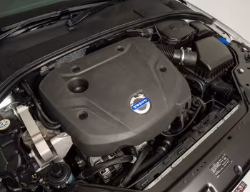 Sob o capô Volvo V70 D4 [UK-spec] '2013–16