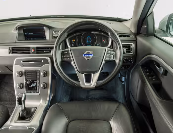 Panneau avant Volvo V70 D4 [UK-spec] '2013–16