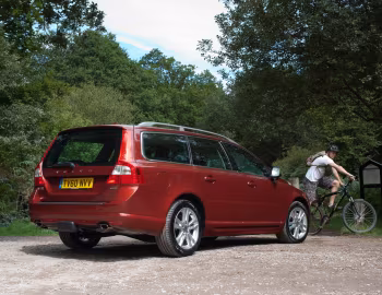 Volvo V70 D5 [UK-spec] '2010–13