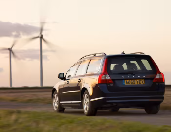 Volvo V70 DRIVe Efficiency [UK-spec] '2009–13