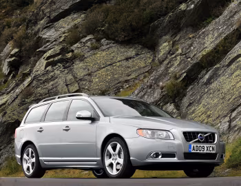 Volvo V70 2.4D R-Design [UK-spec] '2009–11