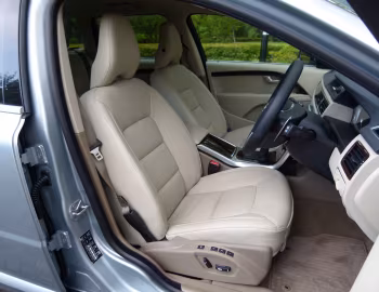 Intérieur Volvo V70 T4 SE [Japan] '08.2013–02.2017