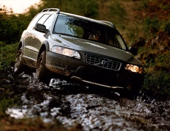 2001–02 Volvo V70 XC [North America] '2000–02