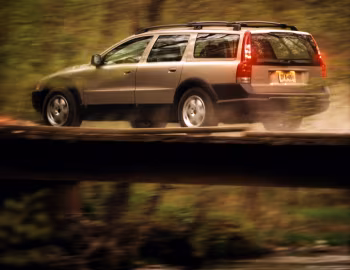 2001–02 Volvo V70 XC [North America] '2000–02