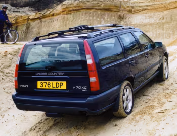 Volvo V70 XC [UK-spec] '1997–2000