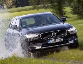 Volvo V90 B4 AWD Cross Country [Worldwide] '2020–pr.