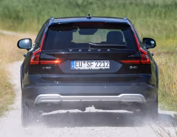 Volvo V90 B4 AWD Cross Country [Worldwide] '2020–pr.