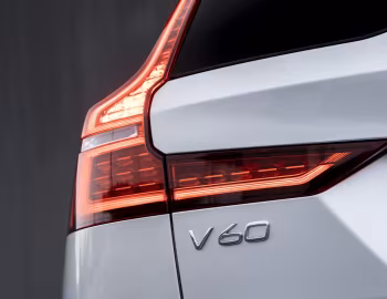 Volvo V60 B4 Cross Country [Worldwide] '2020–pr.