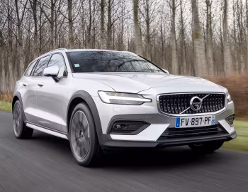 Volvo V60 B4 Cross Country [Worldwide] '2020–pr.