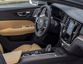 Interior Volvo V60 B4 Cross Country [Worldwide] '2020–pr.