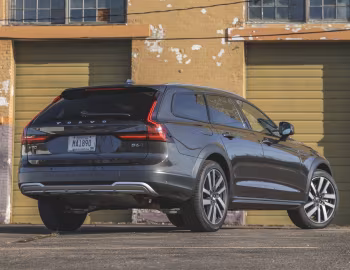 2022 Volvo V90 B6 AWD Cross Country [North America] '2021