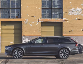 2022 Volvo V90 B6 AWD Cross Country [North America] '2021