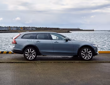 Volvo V90 B6 Cross Country [Japan] '2020–pr.