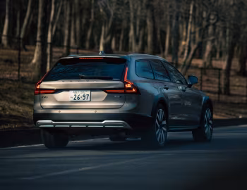 Volvo V90 B6 Cross Country [Japan] '2020–pr.
